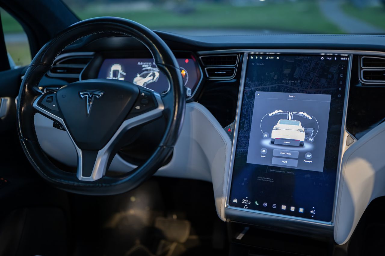 Een Tesla leasen: slimme zet of dure droom?